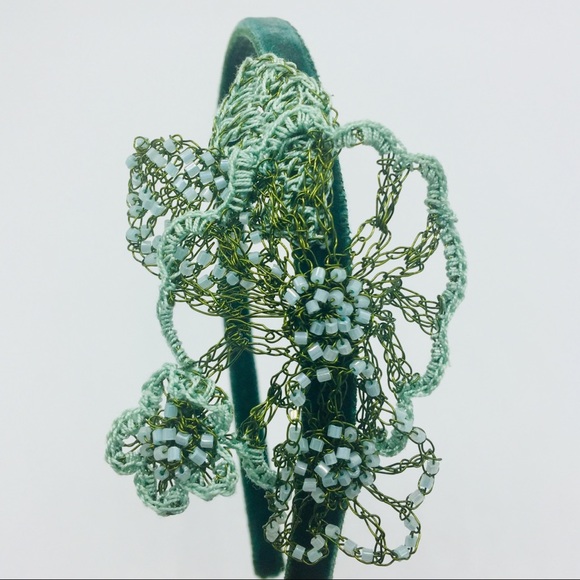 EMBELLISHED BEADED WIRE FLOWER HEAD BAND || Green - Picture 3 of 4